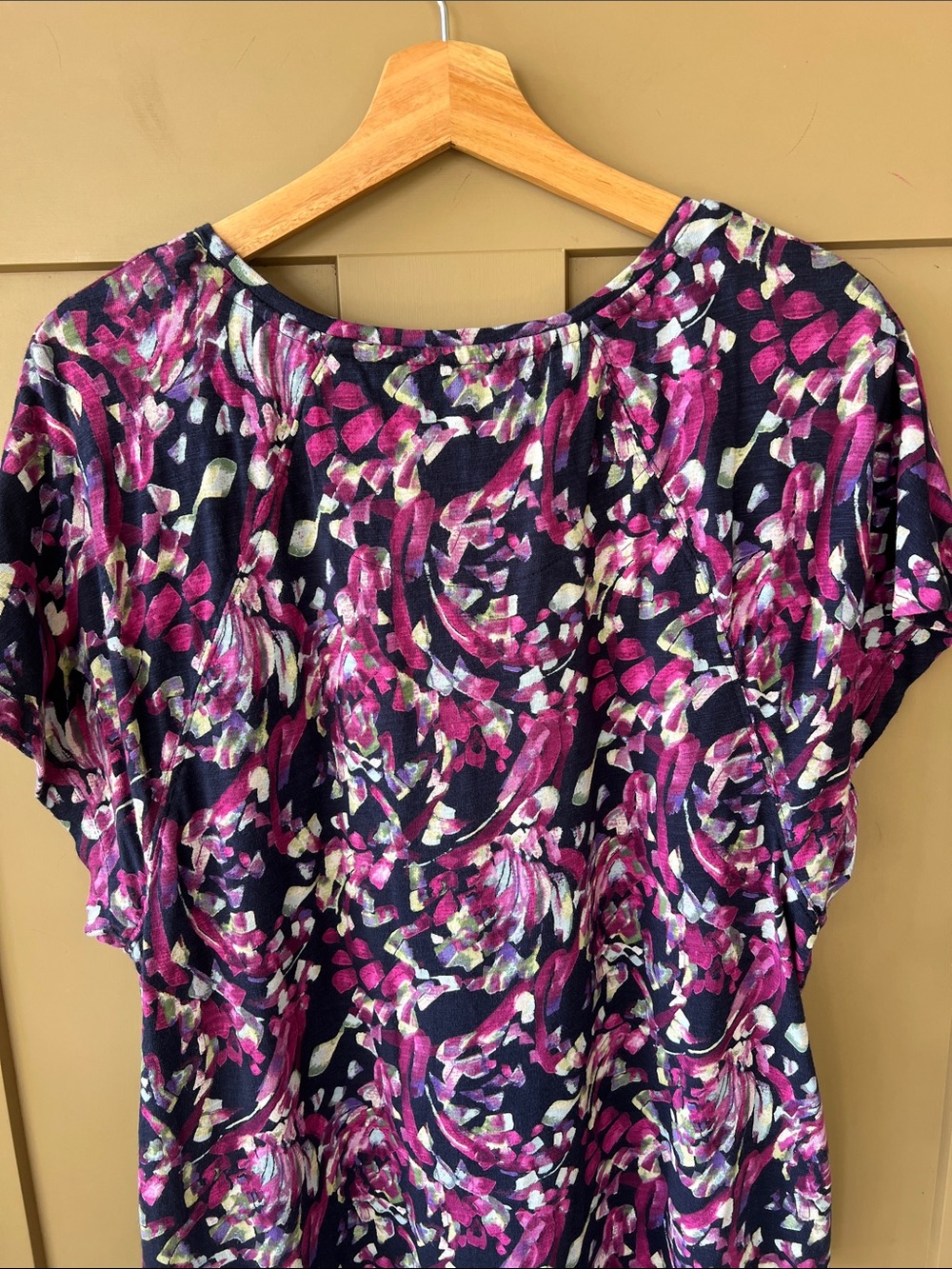 Chico’s XL Cotton V Neck Cap Sleeve Purple Floral Top - Picture 7 of 7